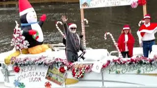 2017 Uncertain TX floating Christmas parade