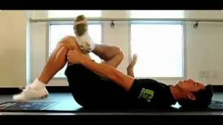 TRAINERmat General Stretch-Piriformis Stretch exercise