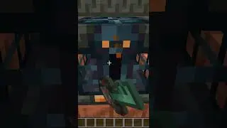 What If You Use An Ominous Trial Key On A Normal Trial Vault In Minecraft 1.21? #minecraft