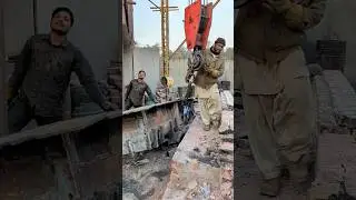Tons weights with a crane😱#cranework #amazing #workingskills #weightcrane