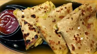 Crispy crispy aalu ke parhate😋😋full video 