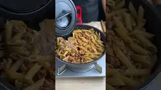 This is the most delicious pasta cooked in its own sauce I've ever eaten.