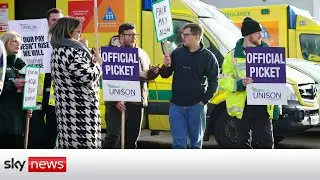 NHS leaders call for talks to resume to avoid winter strikes