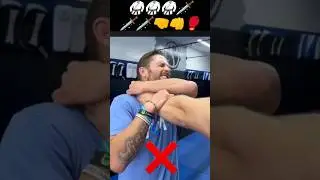 double hand collar grab self defence technique. #selfdifence #fighttechniques #kungfu #mauythai