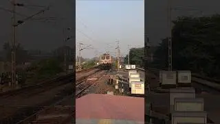 [13006]AMRITSAR HOWRAH MAIL #amritsar #howrah #capture #railfanning #130kmph #youtubeshorts #shorts
