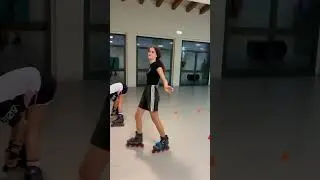 Ragazze sono fiero di voi #inlineskate #roller #pattinaggio #pattini #vlog #tricks #fisrt