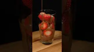London style strawberry chocolate #shorts
