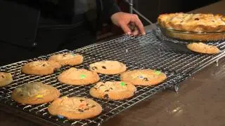 Nifty Expandable Cooling Rack