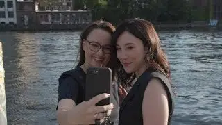 Game of Throne Actress Sibel Kekilli Meets German Politician Michelle M&uuml;ntefering