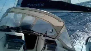 Dufour 40 no mar dos A&ccedil;ores com ventos de for&ccedil;a 6.