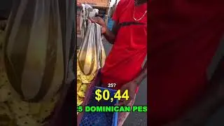 Kurt Caz tips skilled street vendor in Dominican Republic #shorts