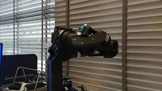6DOF robot singularity avoidance. 3D printed robot arm.