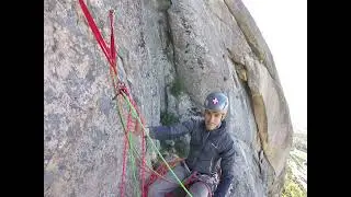 Vía Julito (6a+). Pico de la Miel. La Cabrera.