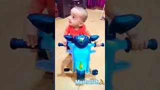 Mere papa cycle laaye🚴...... #trendingshorts💙 #babyboy #MASHALLAH 💙#daddyboy💙 #cutebaby #zohan
