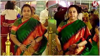 Balakrishna Wife Vasundhara Devi Visits Tirumala Tirupati Temple | Vaikuntha Ekadashi 2025 | V6Ent