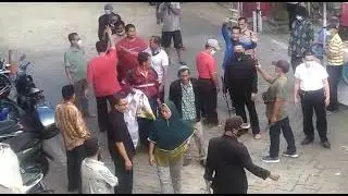 PARA PEDANGAN PASAR DEPOK JAY. MENDEMO PENGUR PASAR