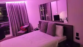 Balcony City View Room: Mercure Sydney