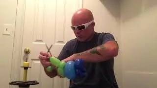 Toy Story alien balloon tutorial!