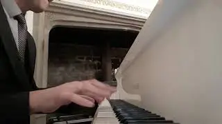 Suffolk Pianist plays Happy by Pharrell Williams