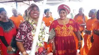 COUVETTE DE MAMAN MIRIAM PETIT TERRE 2025