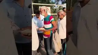 Team paras seva , morning meals for homeless working people