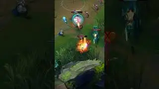 Win lane, lose game 😎 #leagueoflegends #youtubeshorts #game #lck  #lol #moba  #gaming #indo #funny