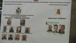 14 Terrorhelfer festgenommen