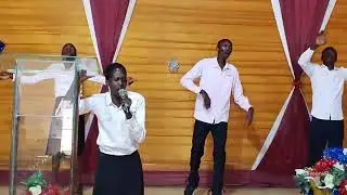 PRAISE AND WORSHIP MOMENT