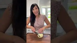 Как нарезать лук кольцами!