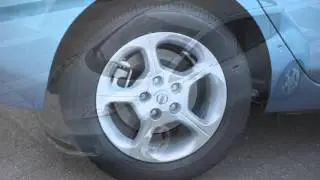 2016 Nissan LEAF - Tire Pressure Monitoring System (TPMS) with Easy Fill Tire Alert