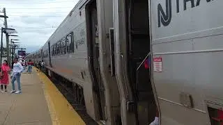 NJT / MNRR || Spring Valley Bound 2002-2004 Alstom Comet V #6055 at Essex Street