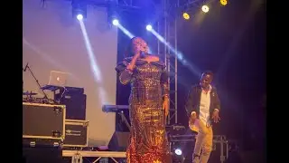 Mu minota 42 Rose Muhando yagaragaje imbaraga ku rubyiniro/Yanyuze mbarwa bitabiriy Gospel star Live