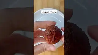 Which one are you? 🤯 Normal people vs psycho - eating lychee #shorts