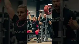 Вы поверите&hellip; Эта женщина НЕВЕРОЯТНО сильная?! 💪🔥 #Шорты
