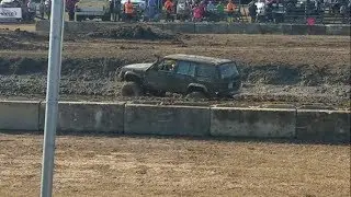 Underdog Prevails as Kid Refuses to Give Up in Mudbog