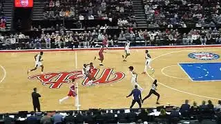Wisconsin Herd's John Butler dunks & Long Island/Montreal Les Nets' Tyson Etienne sinks a 3-pointer