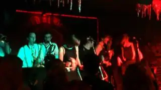 The Everettes – Turn Your Head Around