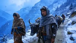 Das Reale Leben im Himalaya-Gebirge — Wie Familien die Kälte in Nepal überleben