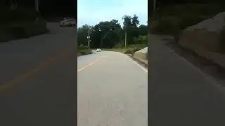 #무개념 #자전거 #다운힐 #엠티비 #자동차 50킬로 달리는데 도로한복판에 정차중