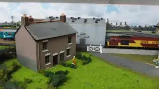 ADDING a SIDING to the TRACTION MAINTENANCE DEPOT plus a mini running session