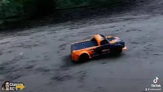 EXBONZAI RC Drift Car 1/12 All-Road with 2 Batteries