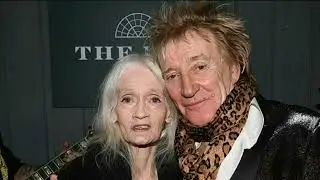 #JohnnyDepp teams with #RodStewart For Charity