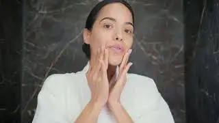 Retrouv&eacute;: How to Use the Dual-Action Luminous Cleansing Elixir