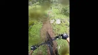 Descolg&oacute;n #mtb #shorts #viralshorts #enduromtb #viralmtb #mtbmorelia #mountainbike #viralvideo