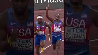 Coleman and Bednarek with the clean pass in the 4x100m final 🔥 #worldathleticschamps #usa #relay