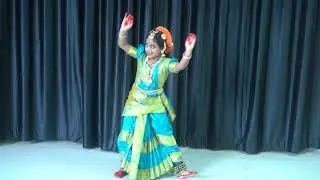 Garuda gamana tava Kuchipudi dance by Sohitha
