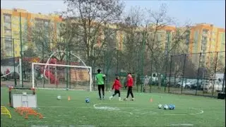 Trening indywidualny w małej grupie #training  #football  #soccer 