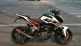 KTM Duke 125 2019 with Akrapovic full exhaust