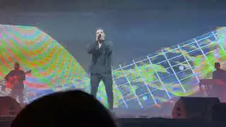 KENDJI GIRAC - Me Quemo - Live à Lille