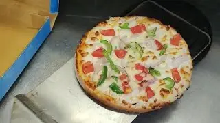 Trying Agra famous Ak Pizza better than Domino's Pizza #food#streetfood#pizza#dominos